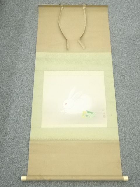 JAPANESE HANGING SCROLL / HAND PAINTED / RABBIT 